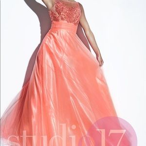 Size 14 Studio 17 prom dress! Perfect condition!